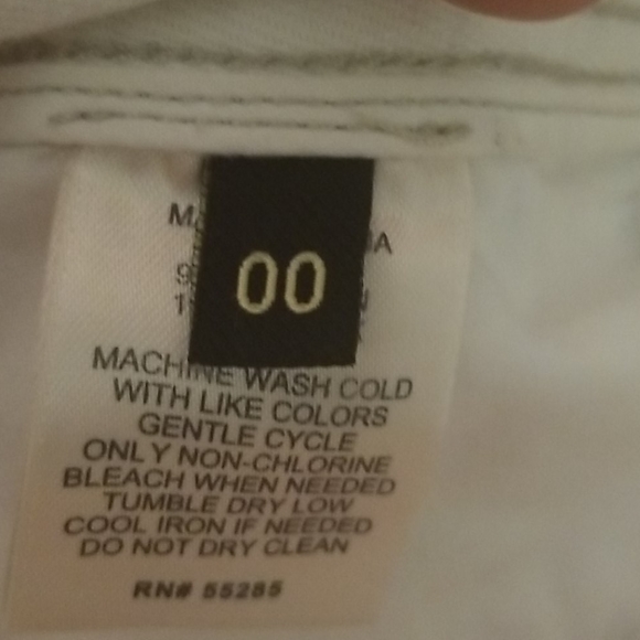 Express Shorts - Picture 4 of 4